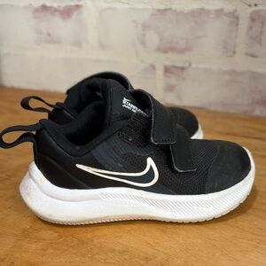 Nike Toddler Sneakers with Velcro Straps